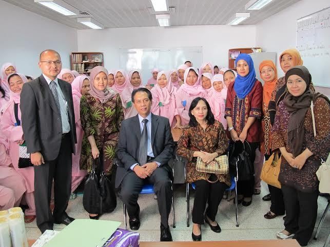 KJRI Dubai Kunjungi WNI yang Ditahan di Penjara Al Aweer