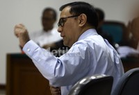 Gubernur Bank Indonesia (BI) Agus Martowardojo membeberkan adanya nota terkait anggaran tahun jamak proyek Proyek Pusat Pendidikan Pelatihan dan Sekolah Olah Raga Nasional di Hambalang, Bogor. Lamhot Aritonang/detikFoto.