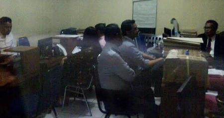 Diperiksa Polres Bogor, Rivano dan Asmirandah Saling Membelakangi
