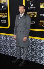 3 Pria Brewok di Premiere American Hustle