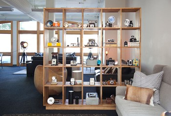 Kantor Instagram didesain secara khusus oleh perusahaan desain bernama Geremia. (kredit foto: designboom)