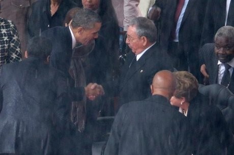 Senator Republik Kecam Jabat Tangan Obama dengan Raul Castro
