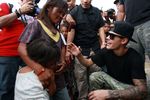 Justin Bieber Kunjungi Korban Badai di Filipina