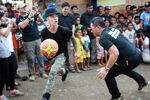 Justin Bieber Kunjungi Korban Badai di Filipina