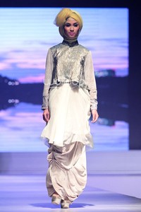 Meeta Fauzan La Belle Fille. IPBM Jabar collection 2014 at Ballroom Trans Luxury Hotel. Bandung. 09-Desember-2013. [Foto: Mohammad Abduh/Wolipop]