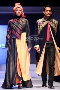 Ernie Kosasih Masquetik. IPBM Jabar collection 2014 at Ballroom Trans Luxury Hotel. Bandung. 09-Desember-2013. [Foto: Mohammad Abduh/Wolipop]