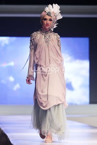 Anti Dewi Sang Dewi. IPBM Jabar collection 2014 at Ballroom Trans Luxury Hotel. Bandung. 09-Desember-2013. [Foto: Mohammad Abduh/Wolipop]