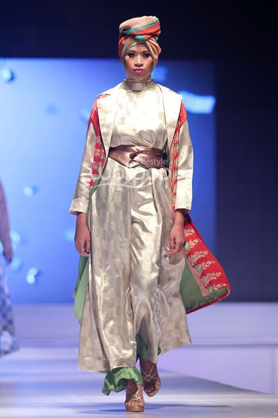 Ernie Kosasih Masquetik. IPBM Jabar collection 2014 at Ballroom Trans Luxury Hotel. Bandung. 09-Desember-2013. [Foto: Mohammad Abduh/Wolipop]