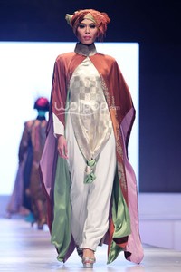 Ernie Kosasih Masquetik. IPBM Jabar collection 2014 at Ballroom Trans Luxury Hotel. Bandung. 09-Desember-2013. [Foto: Mohammad Abduh/Wolipop]