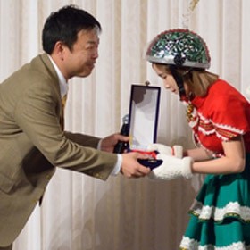 Crayon Pop Raih Penghargaan dari Pers International