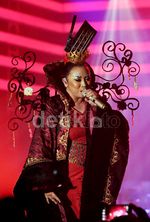 Konser Mewah dan Memukau Melly Goeslaw