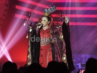 Total 25 lagu yang berisikan lagu-lagu soundtrack dibawakan Melly dari dua jam lebih penampilannya. Noel/detikHOT.