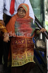 Faisal mengatakan keluarga besar Luthfi Hasan Ishaaq keberatan dengan pernyataan Anis Matta. Menurut dia, buat keluarga hal itu dirasa kurang etis sebelum vonis menyampaikan pernyataan seperti itu. Lamhot Aritonang/detikFoto.