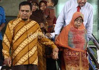 Faisal juga menyesalkan dengan pernyataan Anis Matta yang memerintahkan seluruh kader PKS di Indonesia meminta maaf ke masyarakat. Menurut dia hal itu tidak semestinya diucapkan oleh Anis. Lamhot Aritonang/detikFoto.