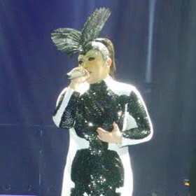 Astrid, Andien dan SM*SH Tampil Memukau di Konser Melly Goeslaw The Queen of Soundtrack