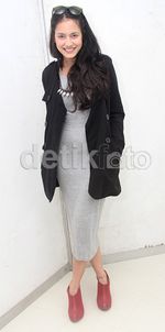 Cantik Natural Pevita Pearce