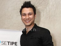 Meski merasa kurang tidur, Christian Sugiono tetap menikmati perannya sebagai ayah. Akew/detikHOT.
