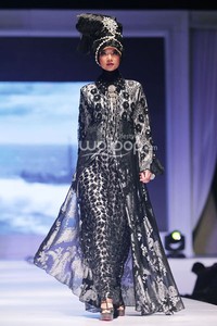 Herman Nuary Silvers Night. IPBM Jabar collection 2014 at Ballroom Trans Luxury Hotel. Bandung. 09-Desember-2013. [Foto: Mohammad Abduh/Wolipop]