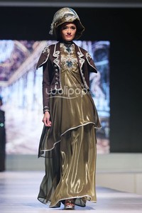 Lisma D Gumelar Retro Classique. IPBM Jabar collection 2014 at Ballroom Trans Luxury Hotel. Bandung. 09-Desember-2013. [Foto: Mohammad Abduh/Wolipop]