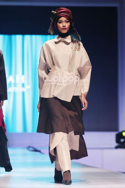 Iva Lativah Value Glam Exploration. IPBM Jabar collection 2014 at Ballroom Trans Luxury Hotel. Bandung. 09-Desember-2013. [Foto: Mohammad Abduh/Wolipop]