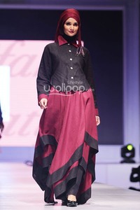 Iva Lativah Value Glam Exploration. IPBM Jabar collection 2014 at Ballroom Trans Luxury Hotel. Bandung. 09-Desember-2013. [Foto: Mohammad Abduh/Wolipop]