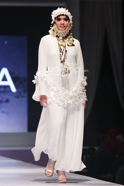 Eryani Jusuf Primavera. IPBM Jabar collection 2014 at Ballroom Trans Luxury Hotel. Bandung. 09-Desember-2013. [Foto: Mohammad Abduh/Wolipop]