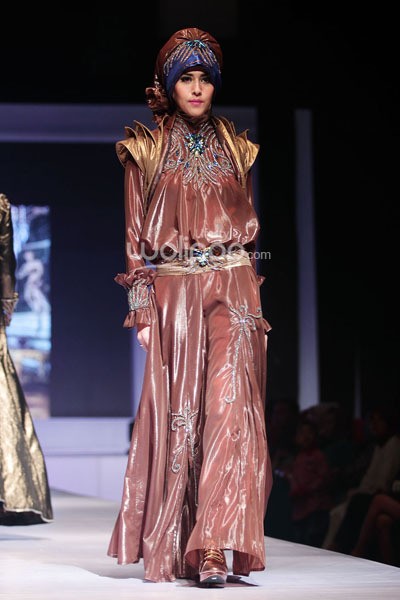 Lisma D Gumelar Retro Classique. IPBM Jabar collection 2014 at Ballroom Trans Luxury Hotel. Bandung. 09-Desember-2013. [Foto: Mohammad Abduh/Wolipop]