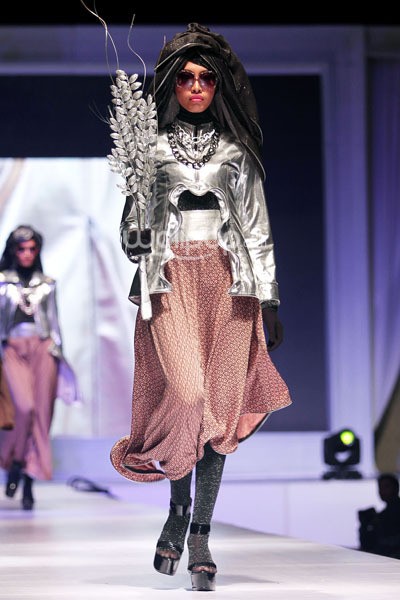 Errin Ugaru Moon and Sun. IPBM Jabar collection 2014 at Ballroom Trans Luxury Hotel. Bandung. 09-Desember-2013. [Foto: Mohammad Abduh/Wolipop]