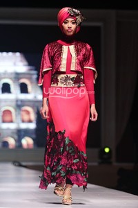 Ani She Be Beautiful Unique. IPBM Jabar collection 2014 at Ballroom Trans Luxury Hotel. Bandung. 09-Desember-2013. [Foto: Mohammad Abduh/Wolipop]