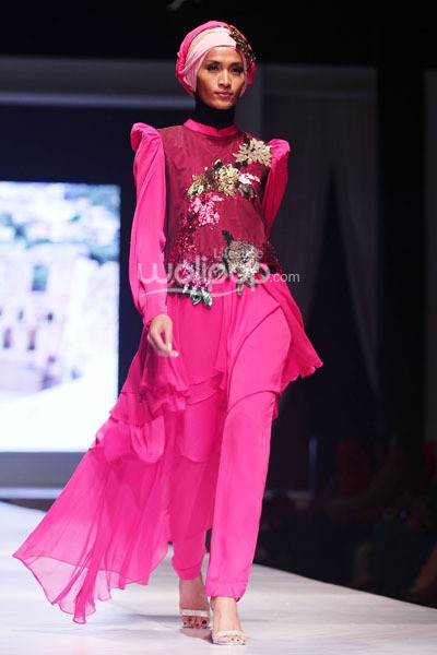 Ani She Be Beautiful Unique. IPBM Jabar collection 2014 at Ballroom Trans Luxury Hotel. Bandung. 09-Desember-2013. [Foto: Mohammad Abduh/Wolipop]