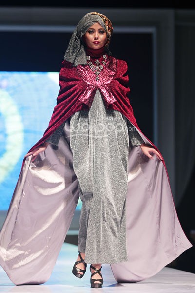 Toera Imara Ret Romantic Freedom. IPBM Jabar collection 2014 at Ballroom Trans Luxury Hotel. Bandung. 09-Desember-2013. [Foto: Mohammad Abduh/Wolipop]