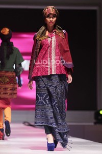 Irni Resmi Japareijm. IPBM Jabar collection 2014 at Ballroom Trans Luxury Hotel. Bandung. 09-Desember-2013. [Foto: Mohammad Abduh/Wolipop]