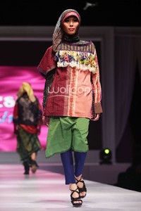 Irni Resmi Japareijm. IPBM Jabar collection 2014 at Ballroom Trans Luxury Hotel. Bandung. 09-Desember-2013. [Foto: Mohammad Abduh/Wolipop]