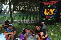 Diperkirakan 60 ribu orang akan menyaksikan aksi panggung Slank di stadion GBK.