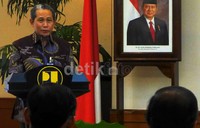 Agoes Widjanarko Sekretatis Jenderal Kemen PU membuka KemenPU Expo 2013.