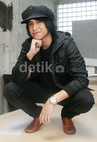 Pose Kevin saat ditemui di kawasan Kebon Jeruk, Jakarta Barat, Jumat (13/12/2013). Gus Mun/detikHOT.