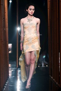 Arantxa Adi Collections 2014 The V.I.P.s. ABSOLUT Country of Sweden ELYX at Grand Balroom Hotel Kempinski. 11 Desember 2013. Jakarta. [Foto: Mohammad Abduh/Wolipop]