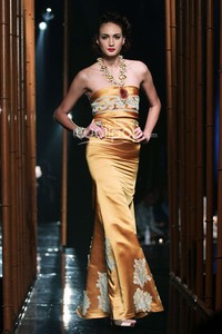 Arantxa Adi Collections 2014 The V.I.P.s. ABSOLUT Country of Sweden ELYX at Grand Balroom Hotel Kempinski. 11 Desember 2013. Jakarta. [Foto: Mohammad Abduh/Wolipop]