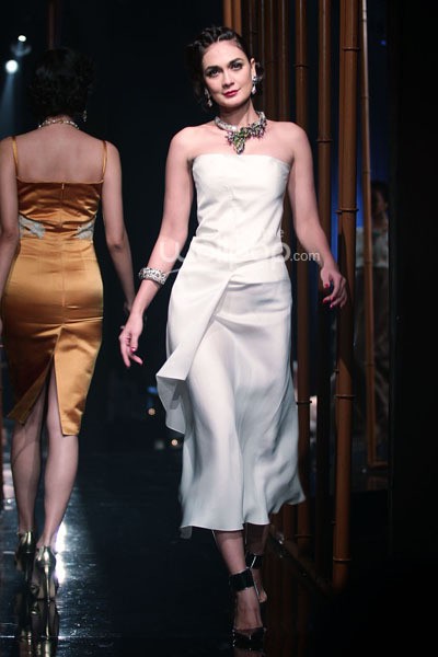 Arantxa Adi Collections 2014 The V.I.P.s. ABSOLUT Country of Sweden ELYX at Grand Balroom Hotel Kempinski. 11 Desember 2013. Jakarta. [Foto: Mohammad Abduh/Wolipop]