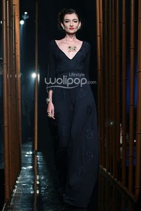 Arantxa Adi Collections 2014 The V.I.P.s. ABSOLUT Country of Sweden ELYX at Grand Balroom Hotel Kempinski. 11 Desember 2013. Jakarta. [Foto: Mohammad Abduh/Wolipop]