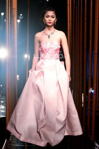 Arantxa Adi Collections 2014 The V.I.P.s. ABSOLUT Country of Sweden ELYX at Grand Balroom Hotel Kempinski. 11 Desember 2013. Jakarta. [Foto: Mohammad Abduh/Wolipop]