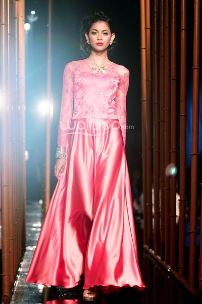 Arantxa Adi Collections 2014 The V.I.P.s. ABSOLUT Country of Sweden ELYX at Grand Balroom Hotel Kempinski. 11 Desember 2013. Jakarta. [Foto: Mohammad Abduh/Wolipop]