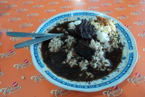 Kepincut Lezatnya Rawon di Ranu Pane