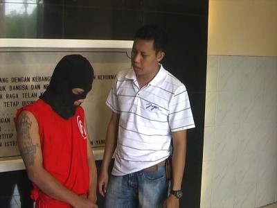 Seorang Bapak Tega Cabuli Anak Tirinya