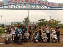 Jepara Lautan Vespa Jepara Lautan Vespa