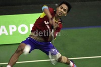 Aksi tunggal putra dari klub Pertamina Indonesia, Alamsyah Yunus, saat dipartai final.