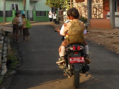 Motor Dinas Dipakai 3 Anak SD