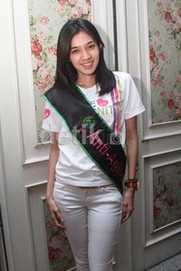 Sebelumnya, Dini Aminarti sudah terlebih dulu memperhatikan soal anti aging. Gus Mun/detikHOT. Gus Mun/detikHOT.