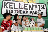 Pasangan Krisdayanti dan Raul Lemos telah merayakan ulang tahun anak kedua mereka, Kellen. (dok. detikHOT)