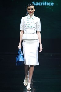 Billy Tjong, Fall/Winter 2014 The Beauty From Within Hope Worldwide Indonesia at Ballroom Hotel Borobudur. 12 Desember 2013. Jakarta. [Foto: Mohammad Abduh/Wolipop]